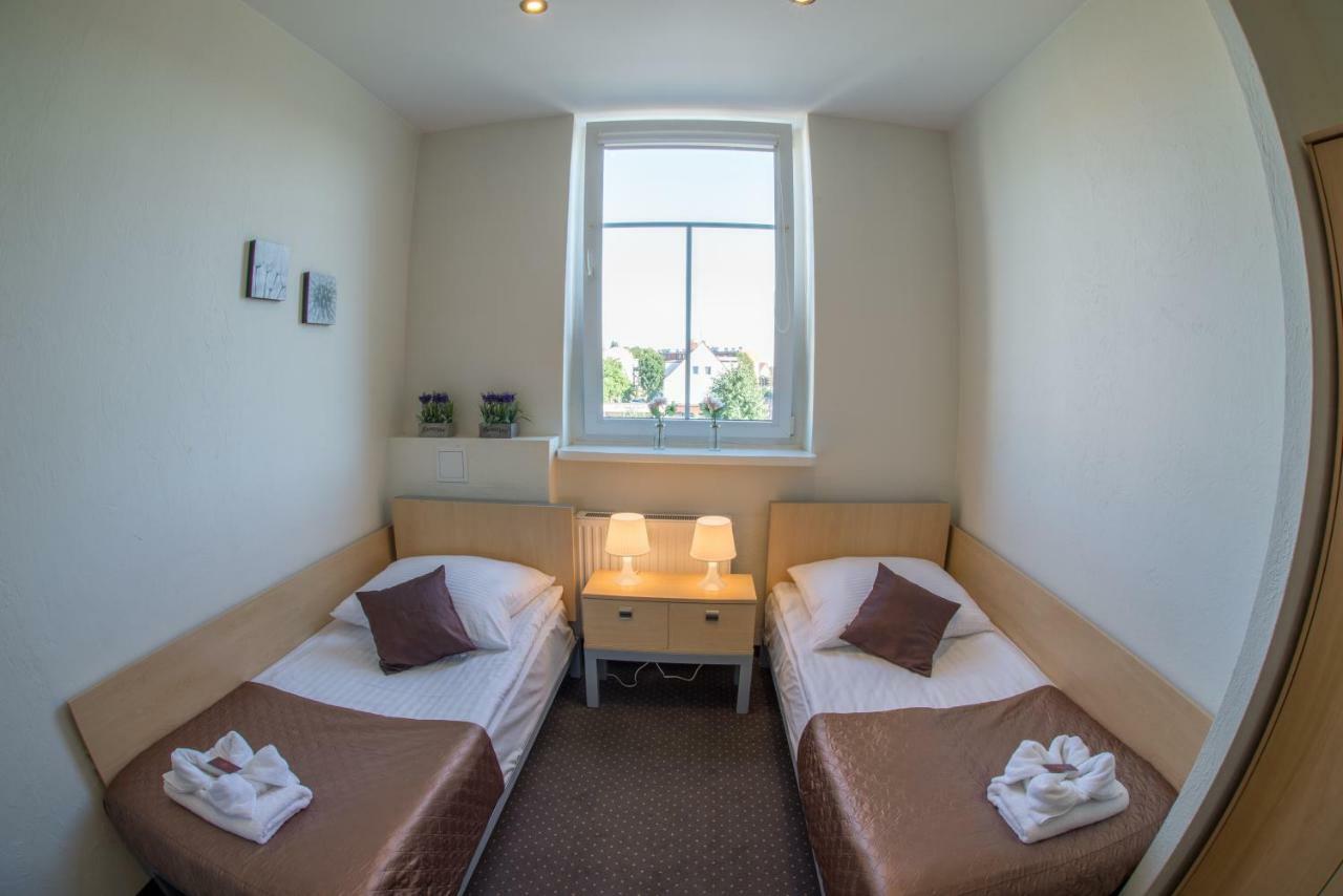 Hotel 104 Stargard Szczecinski Ngoại thất bức ảnh