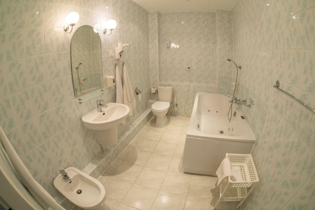 Hotel 104 Stargard Szczecinski Ngoại thất bức ảnh