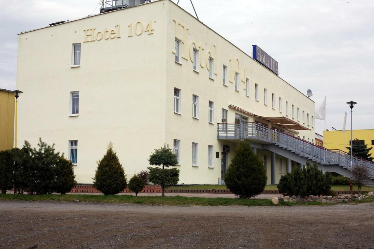 Hotel 104 Stargard Szczecinski Ngoại thất bức ảnh